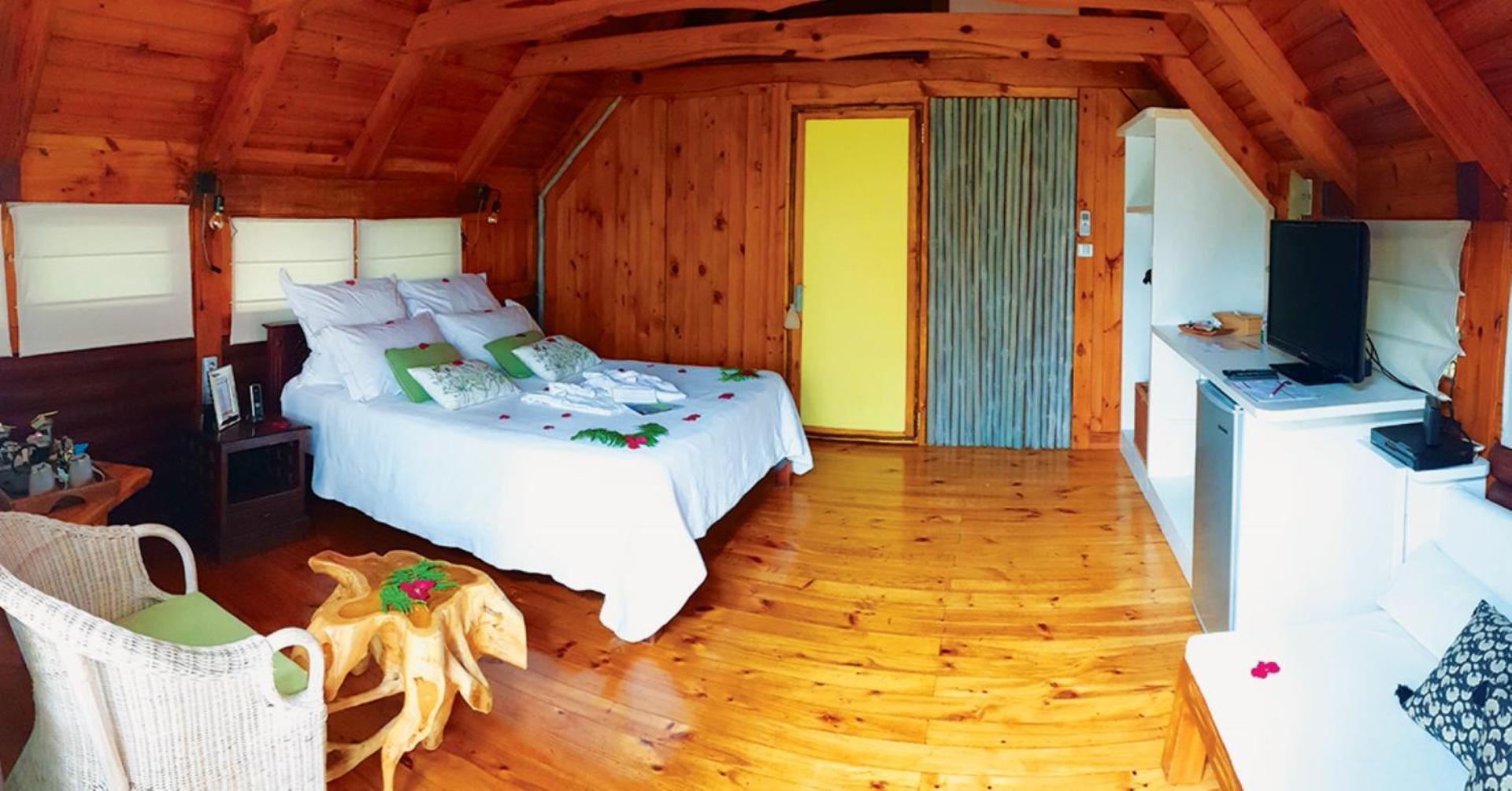 Lodge Roche Tamarin La Possession Exterior photo